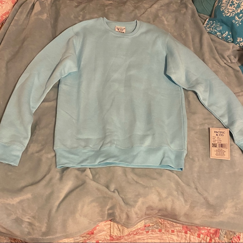 Pacific & Co light blue womens long sleeve Sweater